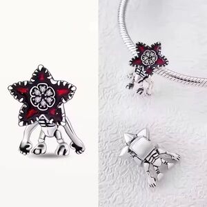 STRANGER THINGS Moveable Demogorgon Charm S925 Sterling Silver NWOT 🔥